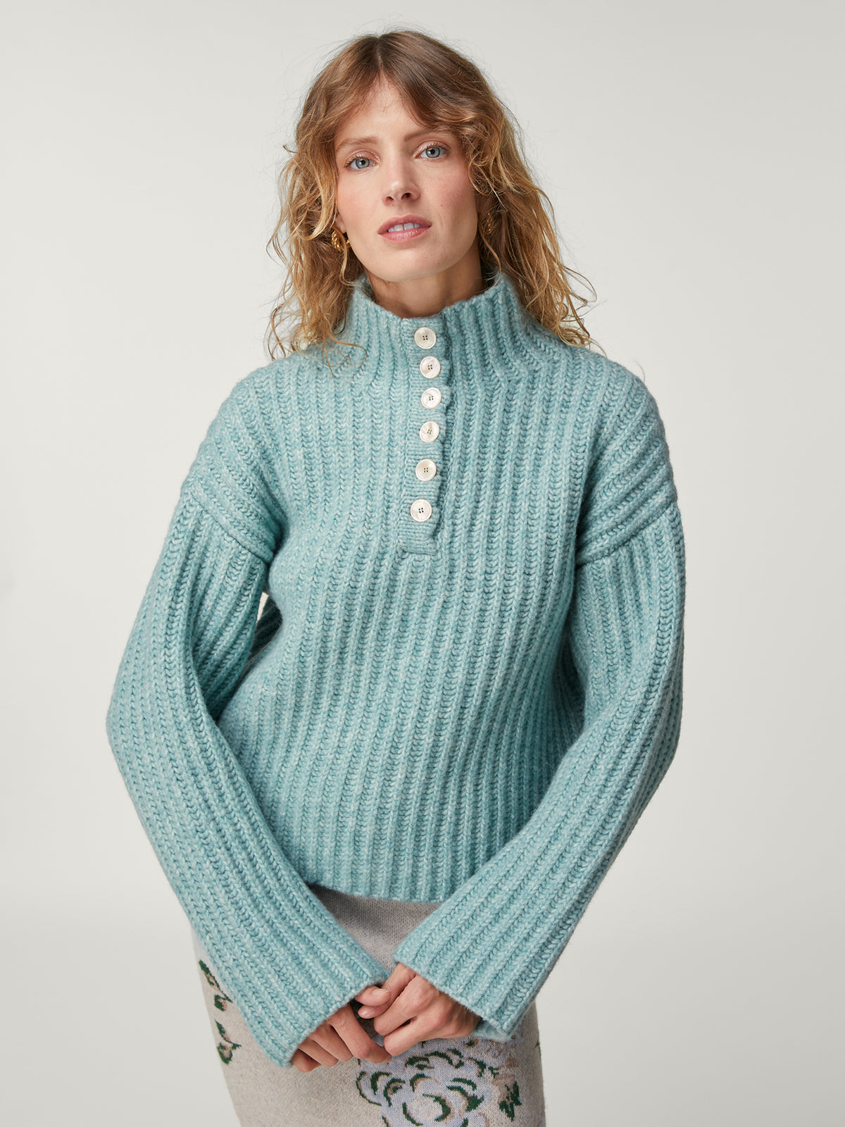 LELI sweater